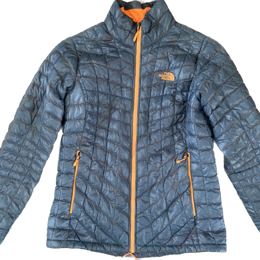 Last call! North Face blue quilted lightweight packable insulated jacket - Picture 10 of 10